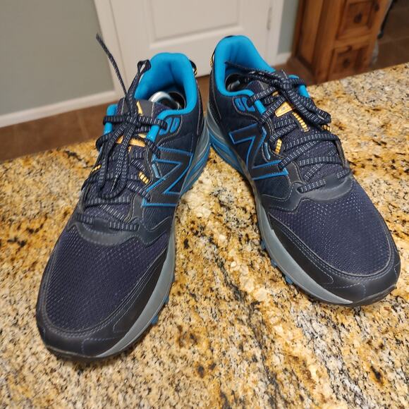New Balance Men\'s Running Shoes MT410LB7 Size 12 US main image 9